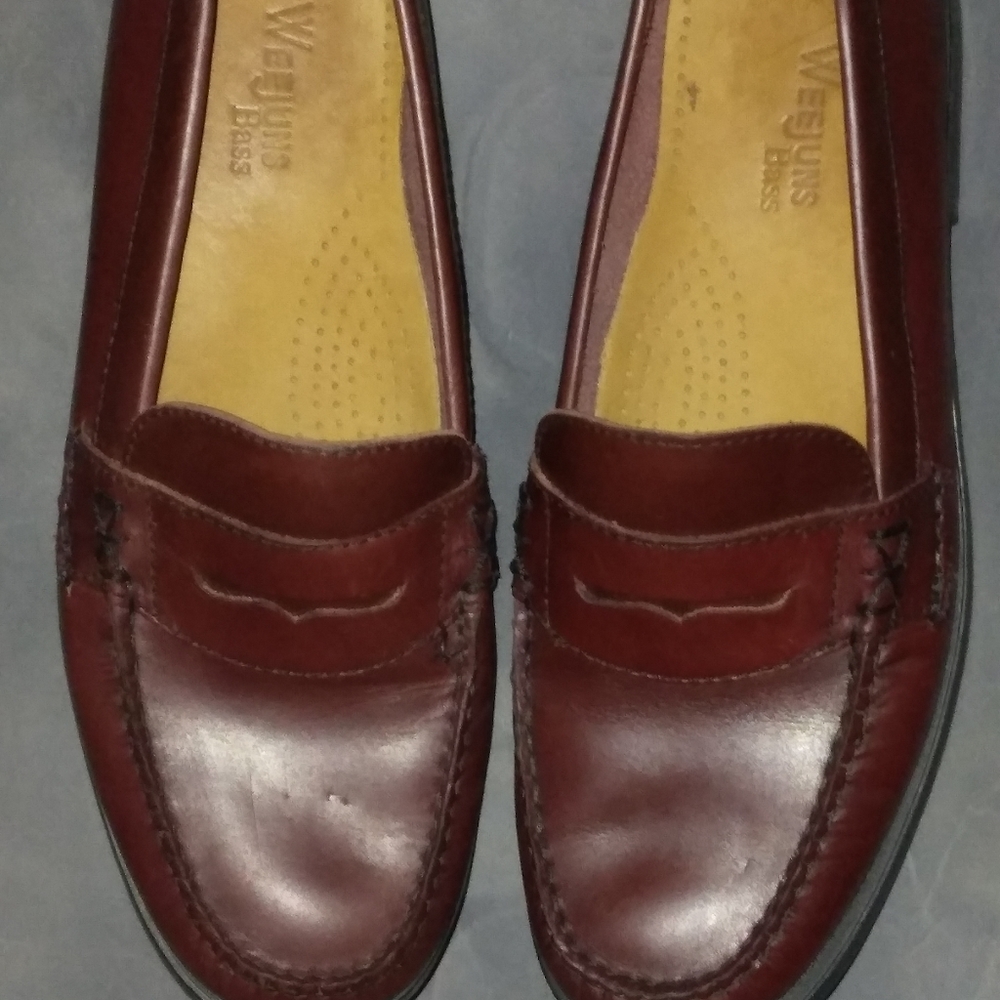 Weejuns Bass Dress Shoes 8 1/2 .